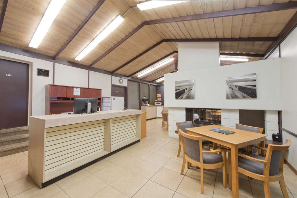 Adventure Inn Durango Beltér fotó